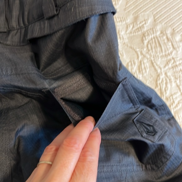 Volcom snowpants, modern straight fit, darl charcoal grey, S - Picture 12 of 13